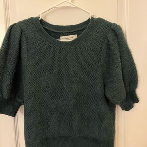 Dark green pullover
